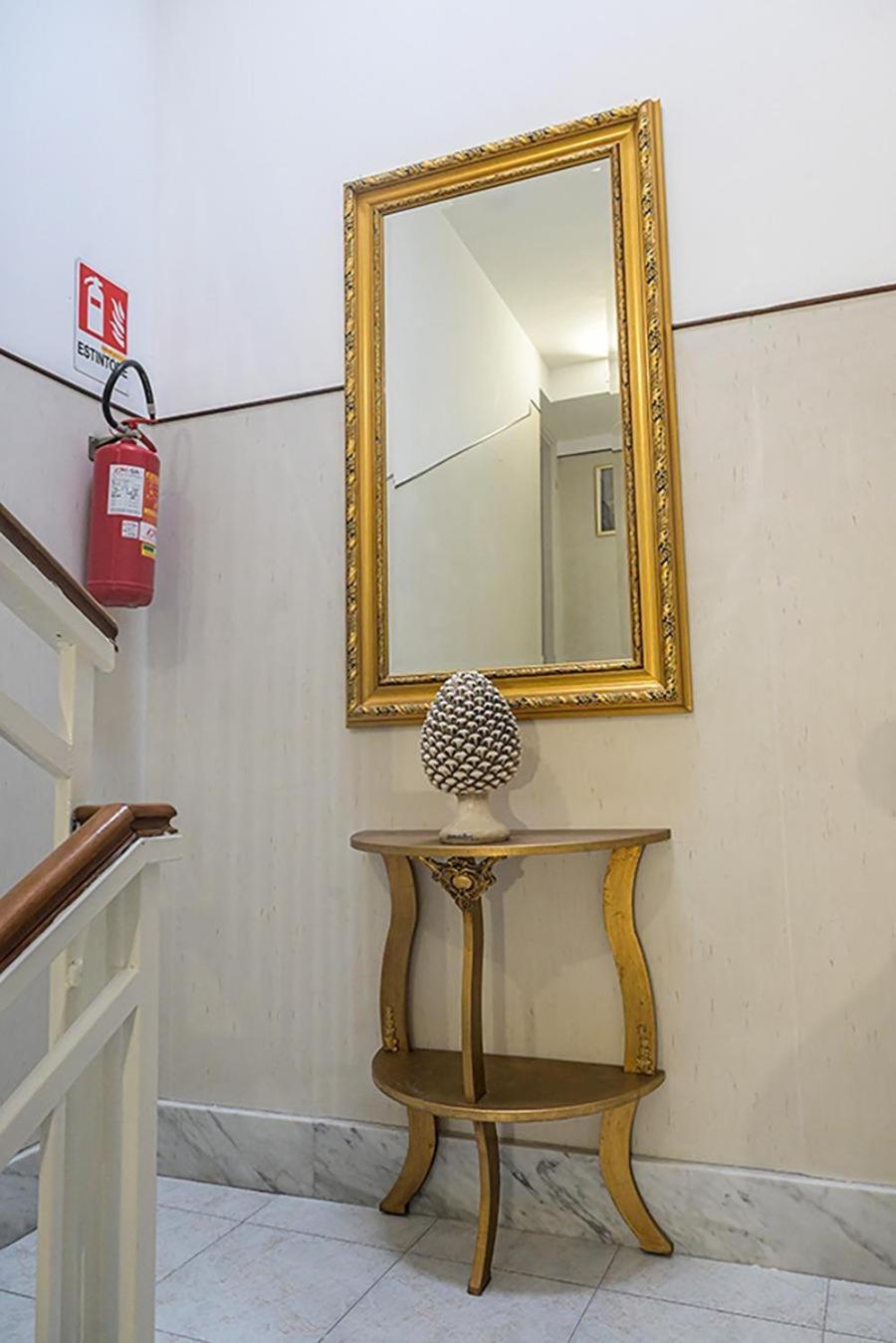 Suisse Hotel Казерта Экстерьер фото
