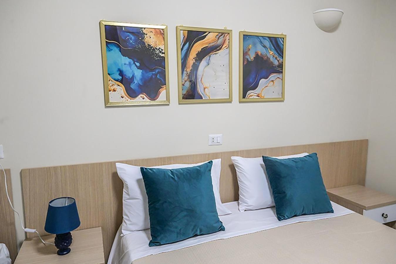 Suisse Hotel Казерта Экстерьер фото